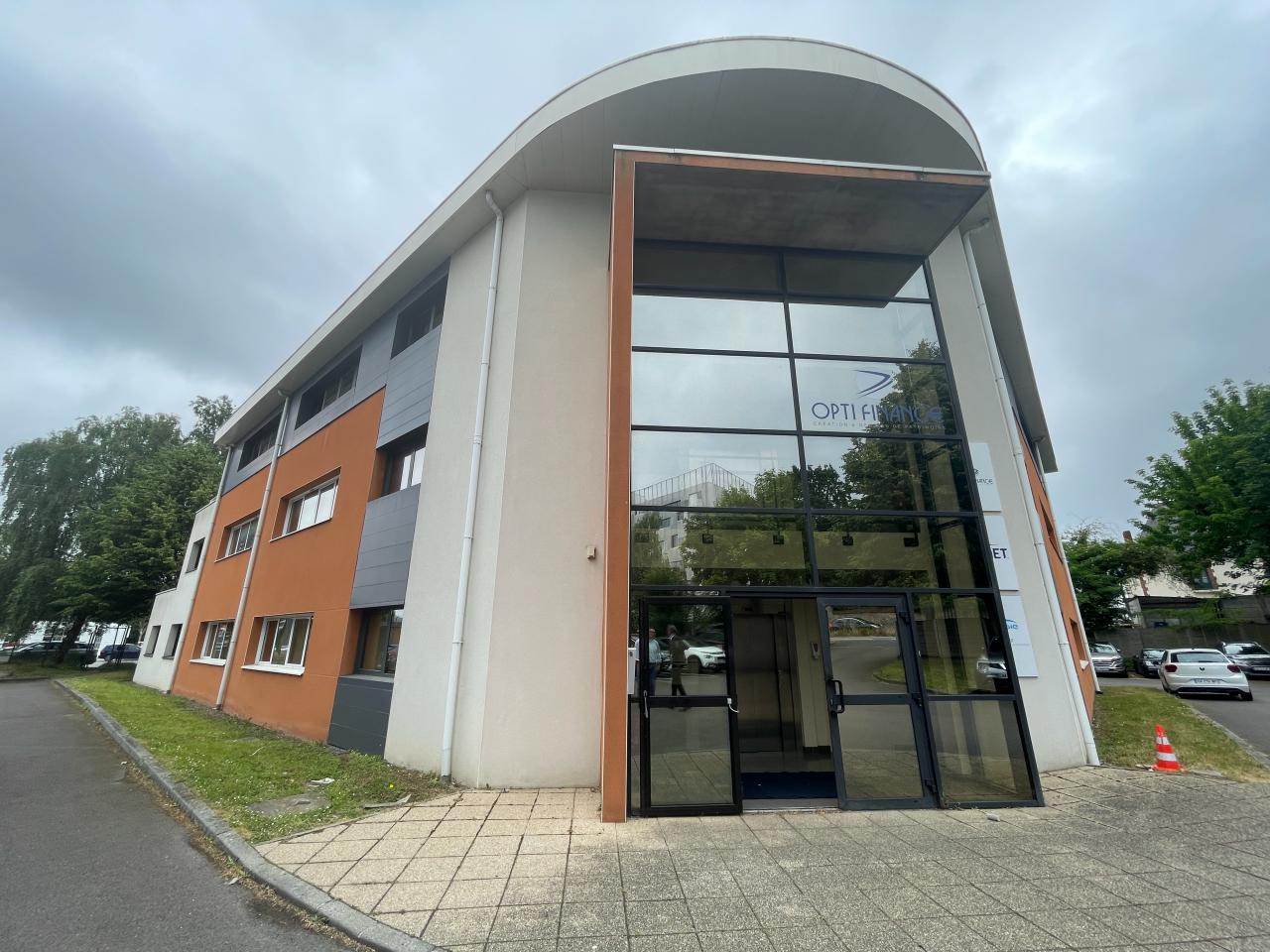 Bureau Saint-Grégoire 370m² Location bureau Saint-Grégoire Ille-et-Vilaine OLBUR2531813 1